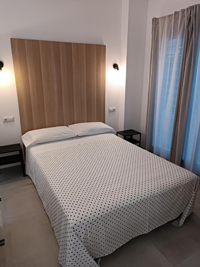 Apartamentos Los Guindos Málaga Exterior foto